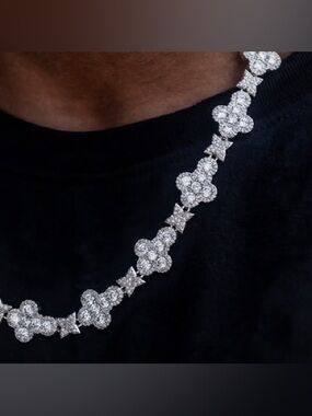 GLD Rounded Cross Pave Star Chain 14k White Gold Necklace 20”